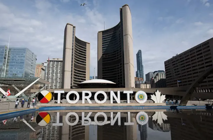 یک رکورد در تورنتو: رقابت ۱۰۲ نامزد برای انتخابات شهرداری